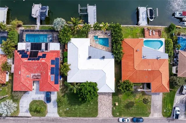 $1,350,000 | 1960 Montana Avenue Northeast, St. Petersburg, FL 33703