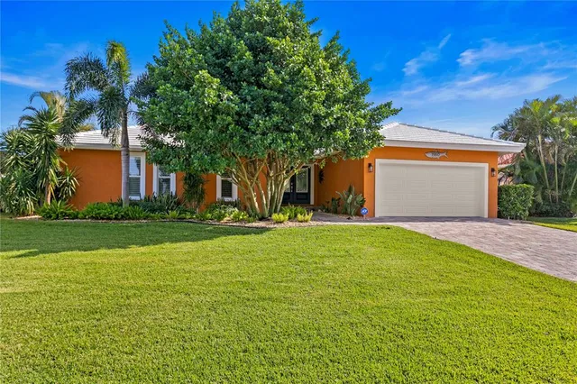 $1,350,000 | 1960 Montana Avenue Northeast, St. Petersburg, FL 33703