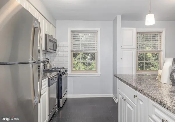 $1,995 | 150 East Wynnewood Road, Unit 23B, Wynnewood, PA 19096
