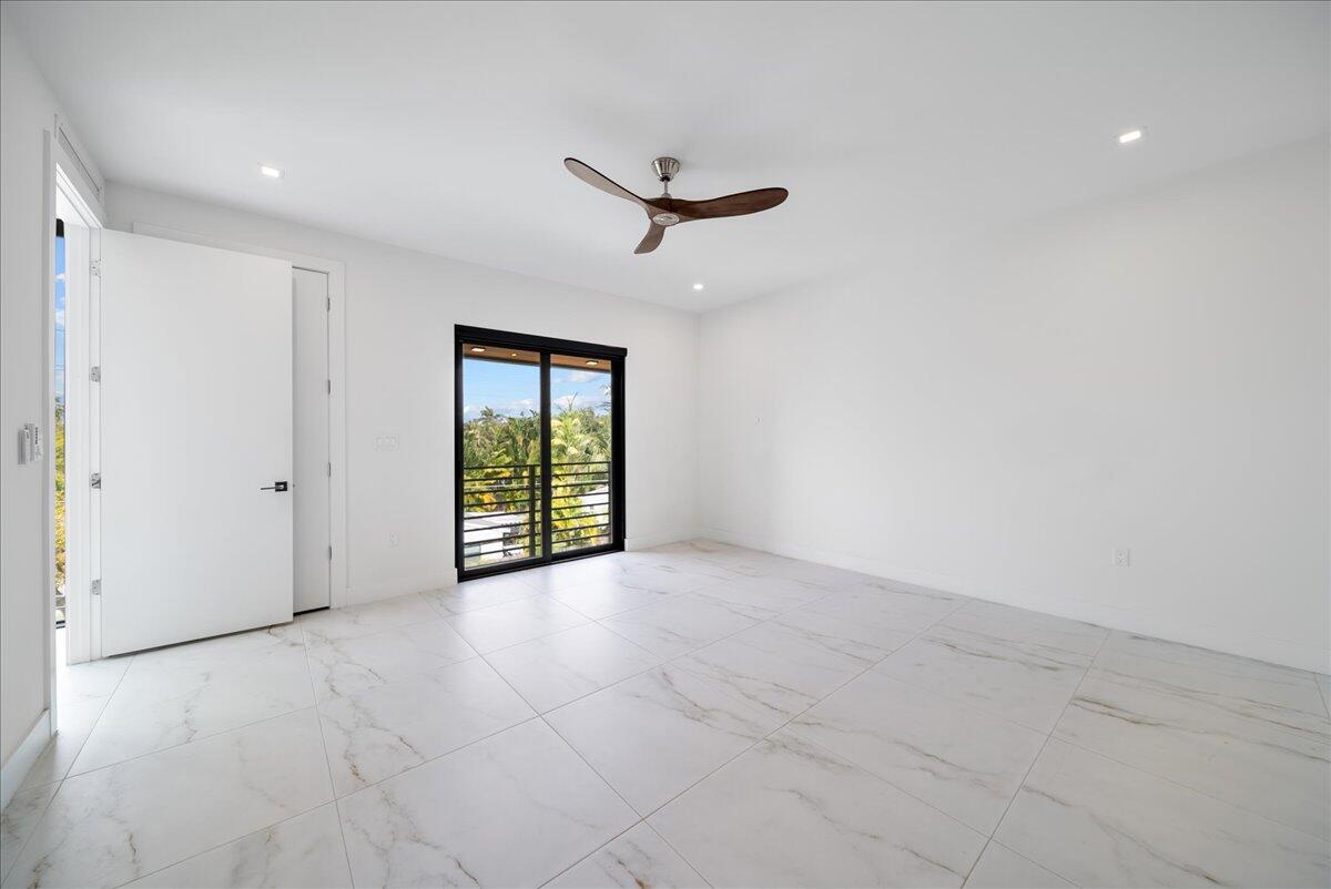 1052 North Victoria Park Road Fort Lauderdale, FL 33304 - Photo 21 of 26 PRIMARY SUITE