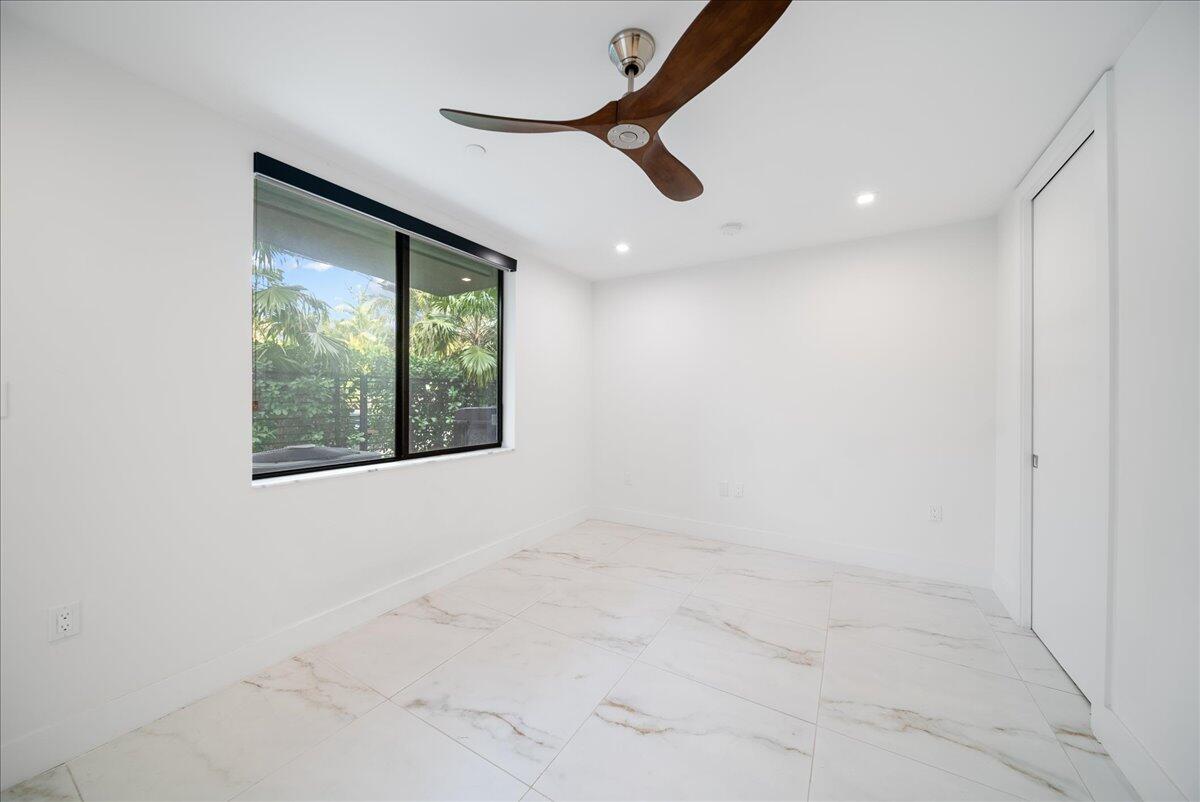 1052 North Victoria Park Road Fort Lauderdale, FL 33304 - Photo 7 of 26 FLEX SPACE