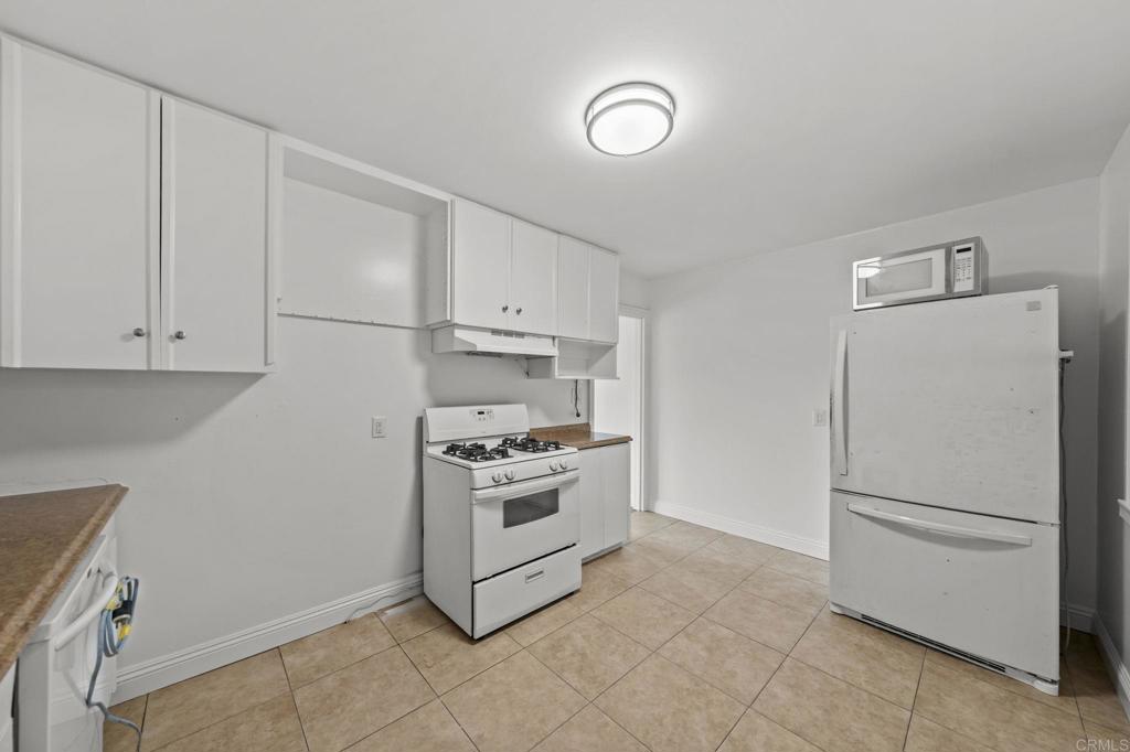 1992 Ensenada Street Lemon Grove, CA 91945 - Photo 14 of 33