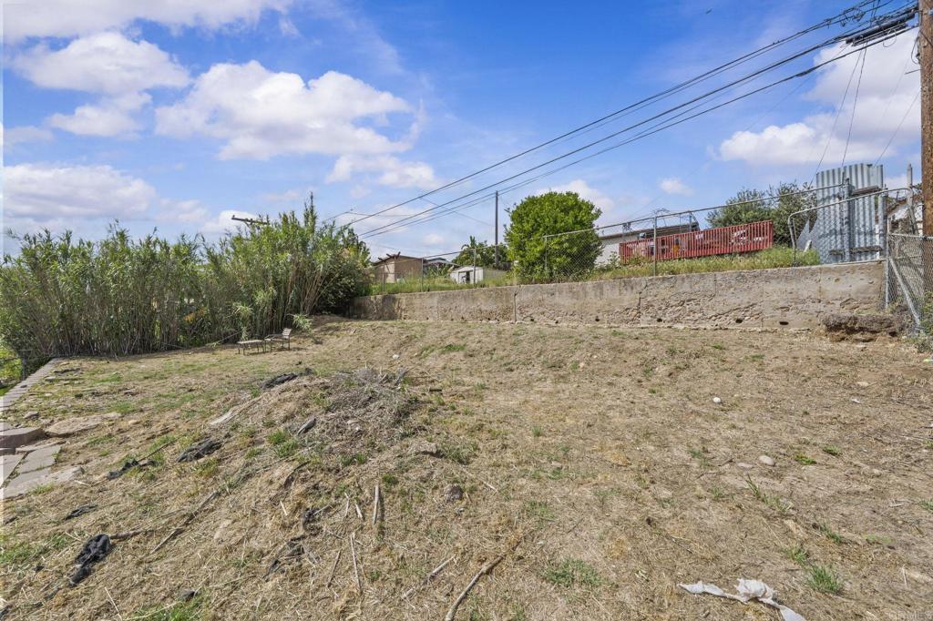 1992 Ensenada Street Lemon Grove, CA 91945 - Photo 32 of 33