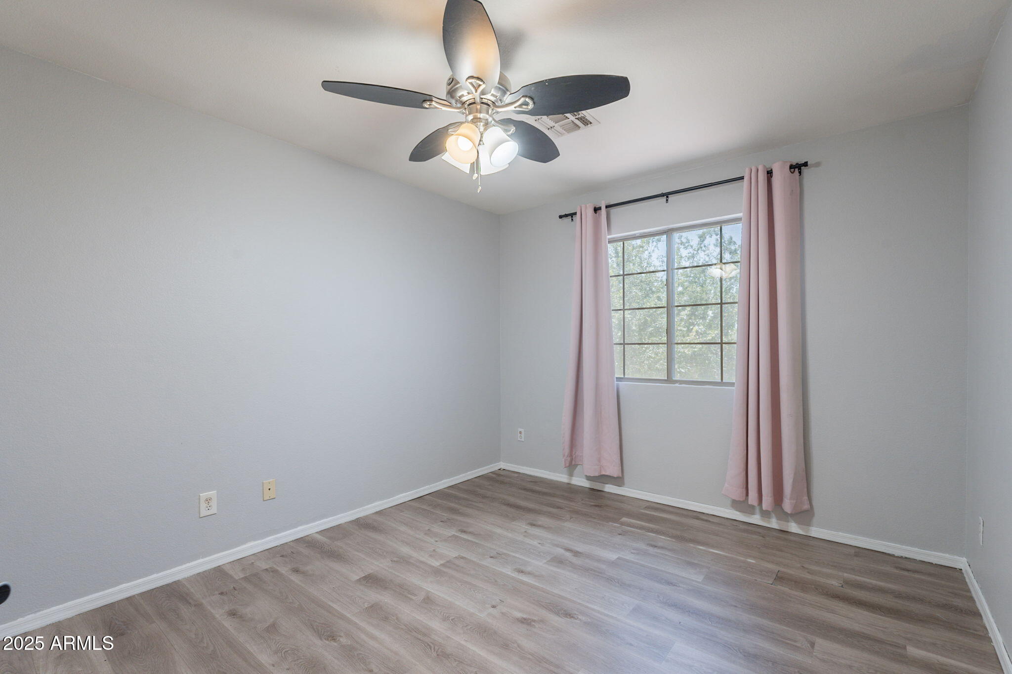 931 South Racine Lane Gilbert, AZ 85296 - Photo 29 of 62 29-web-or-mls-Racine-44