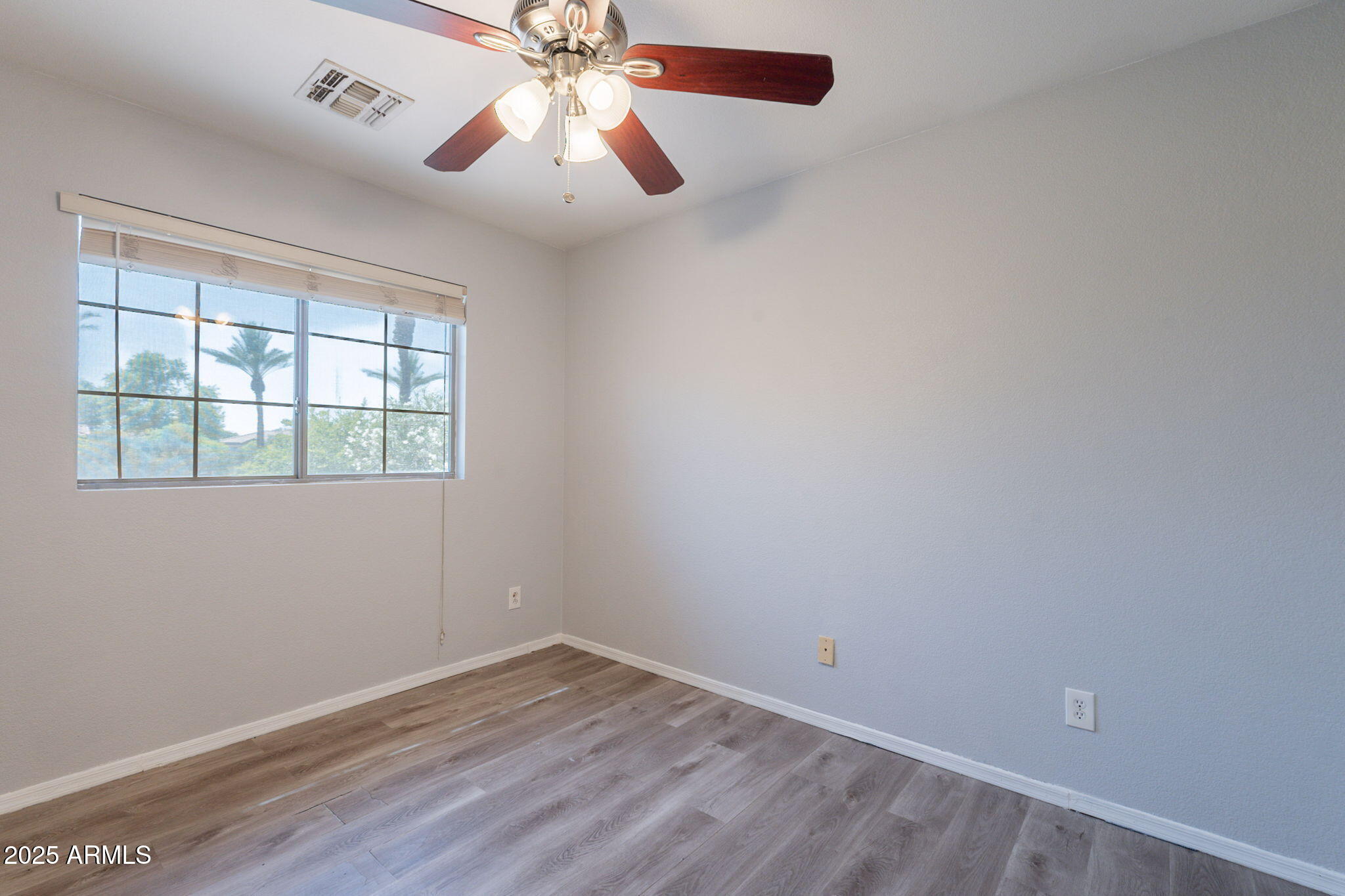 931 South Racine Lane Gilbert, AZ 85296 - Photo 31 of 62 31-web-or-mls-Racine-46