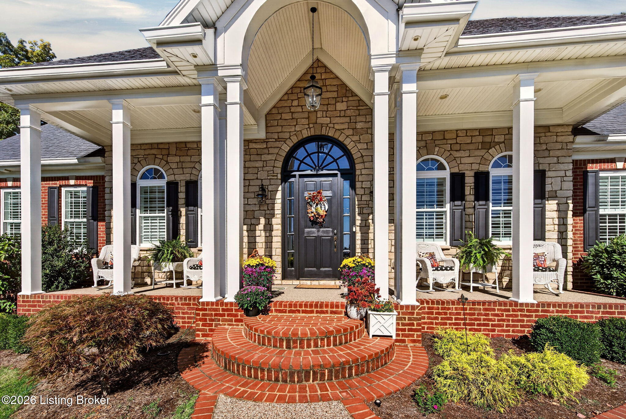 4000 Bold Ruler Way Louisville, KY 40214 - Photo 3 of 49 Covered Front Porch