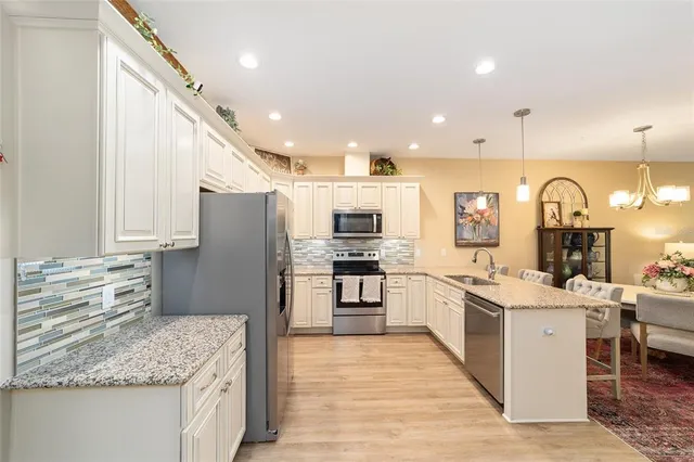 $309,000 | 12909 Northwest 11th Place, Newberry, FL 32669