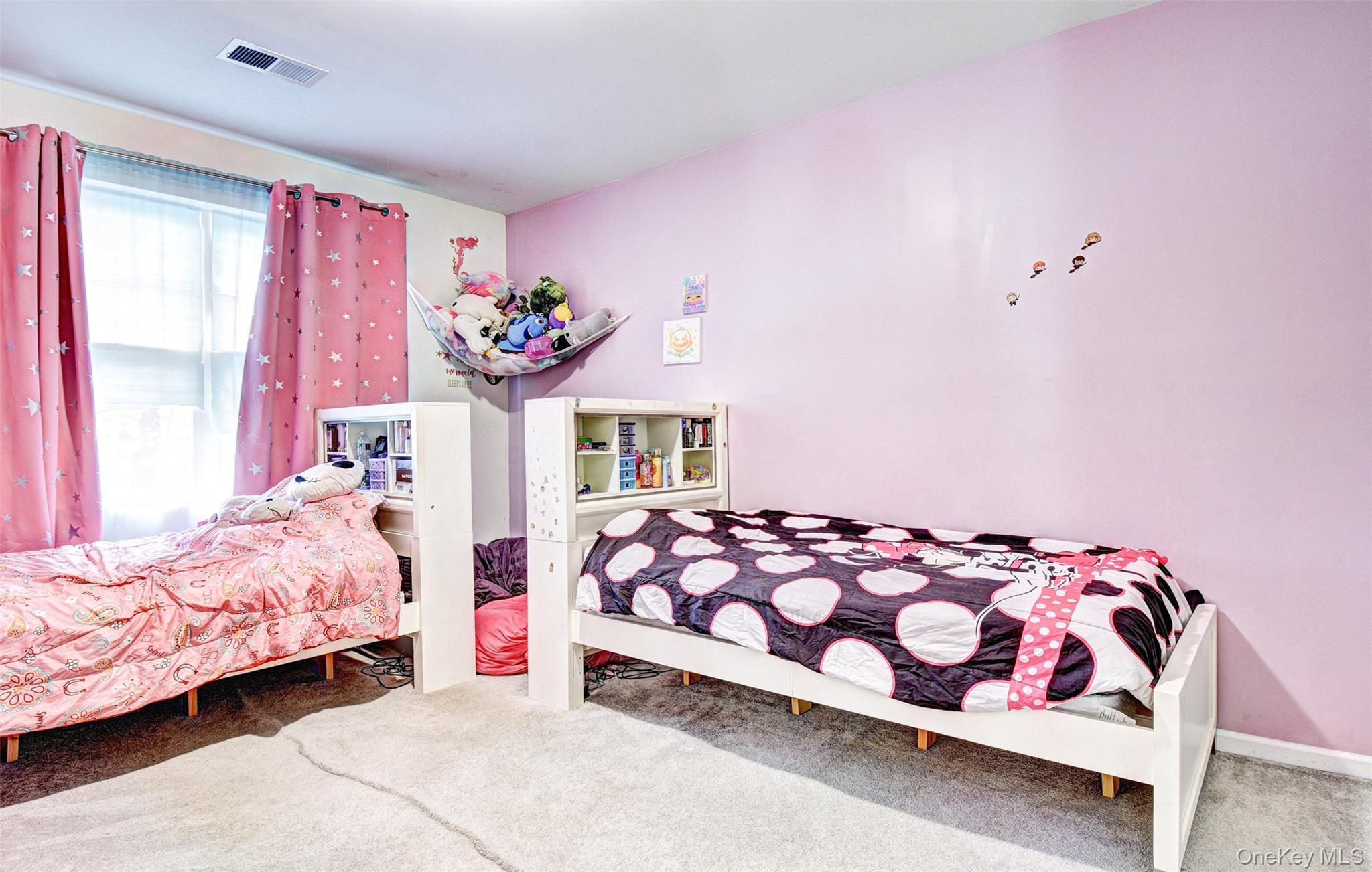 17 Magnolia Park Road Middletown, NY 10940 - Photo 20 of 35 a bedroom with bed and window