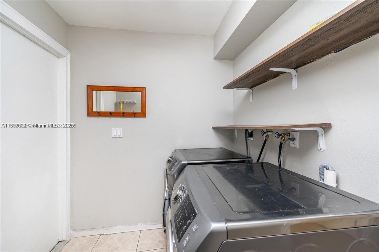 21023 Southwest 85th Passage Cutler Bay, FL 33189 - Photo 27 of 28