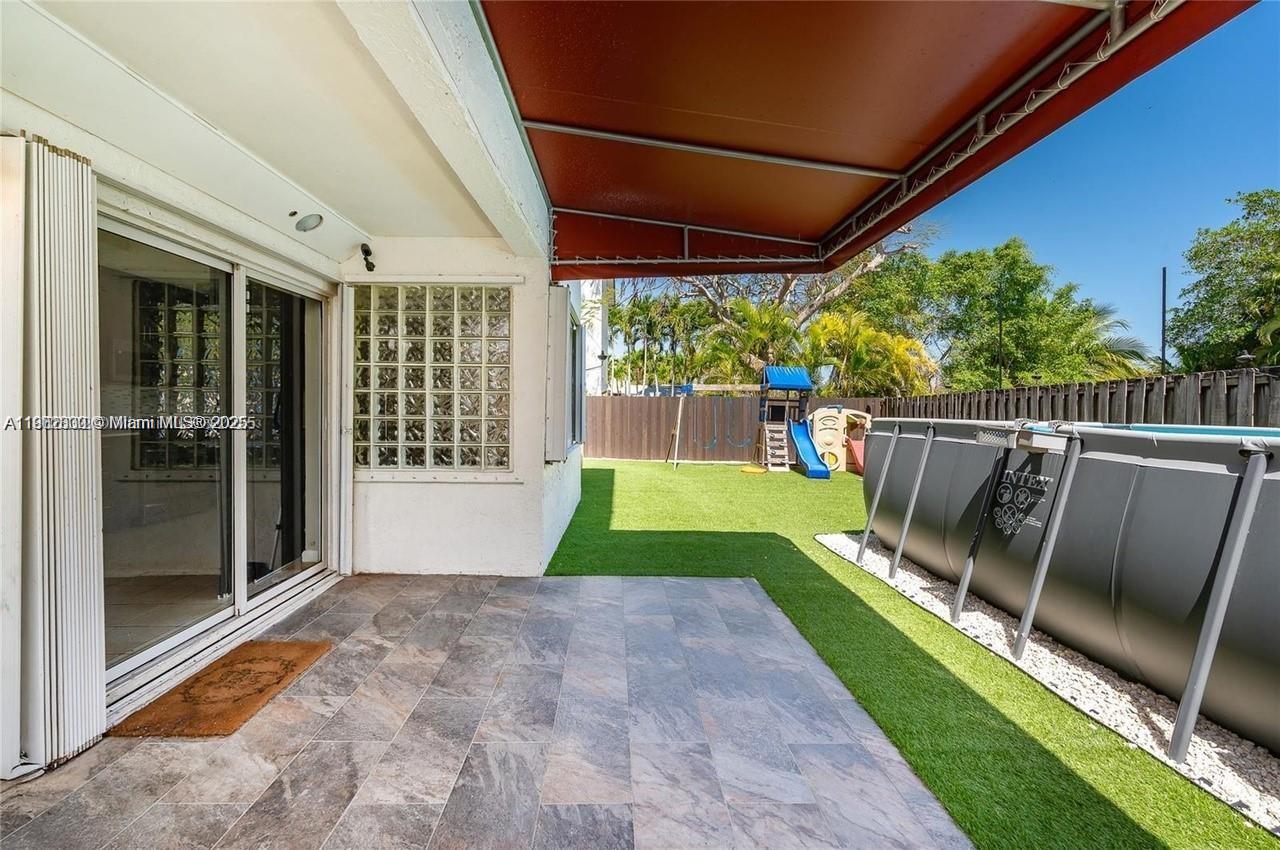 21023 Southwest 85th Passage Cutler Bay, FL 33189 - Photo 3 of 28