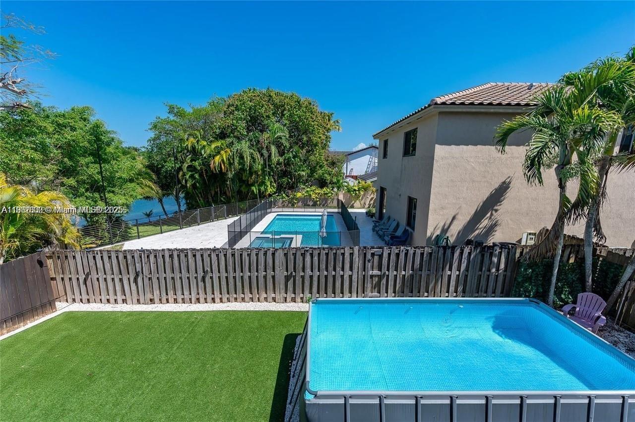 21023 Southwest 85th Passage Cutler Bay, FL 33189 - Photo 4 of 28