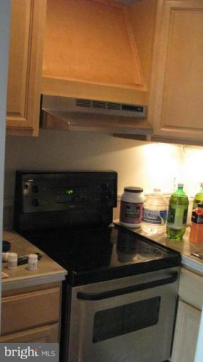 704 Rosedale Street, Unit 74 Annapolis, MD 21401 - Photo 4 of 10 Kitchen
