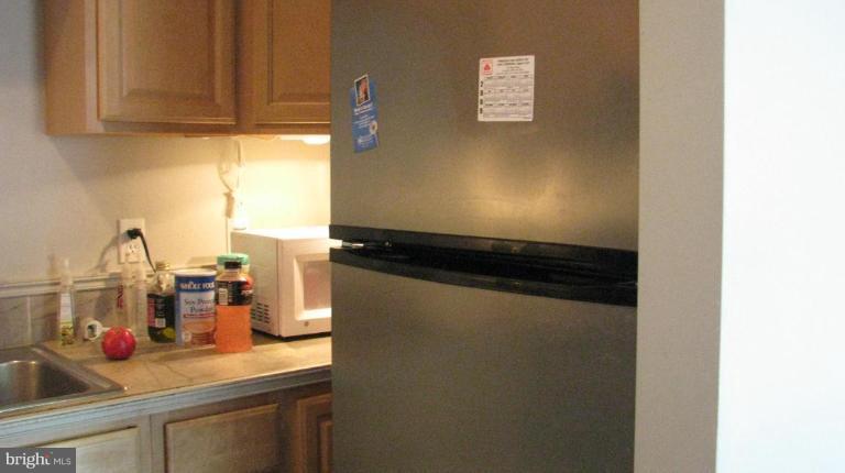 704 Rosedale Street, Unit 74 Annapolis, MD 21401 - Photo 6 of 10 Kitchen #3