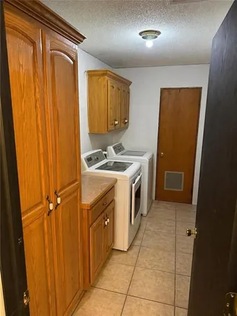 $230,000 | 529 Sunset Circle, Columbus, KS 66725