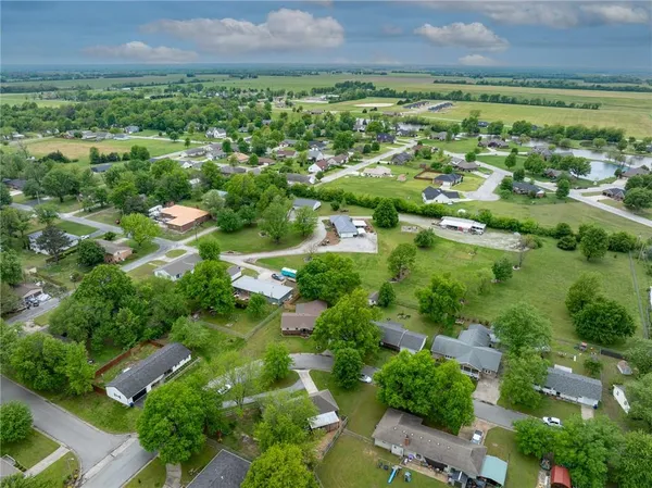 $230,000 | 529 Sunset Circle, Columbus, KS 66725