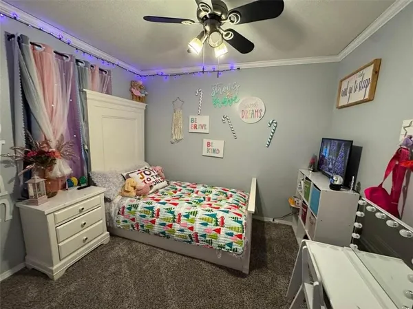 $230,000 | 529 Sunset Circle, Columbus, KS 66725
