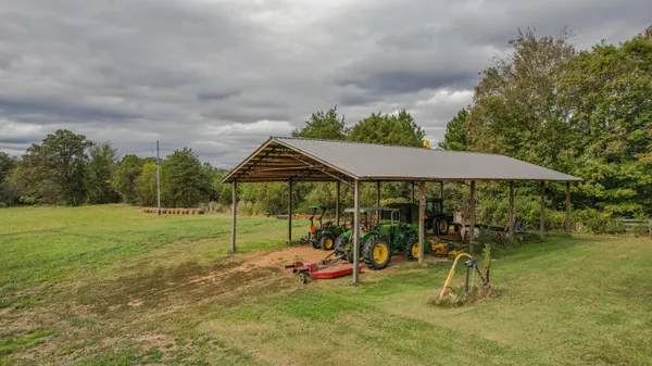 $895,000 | 3971 Highway 411, Ocoee, TN 37361