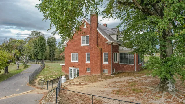 $999,900 | 3971 Highway 411, Ocoee, TN 37361