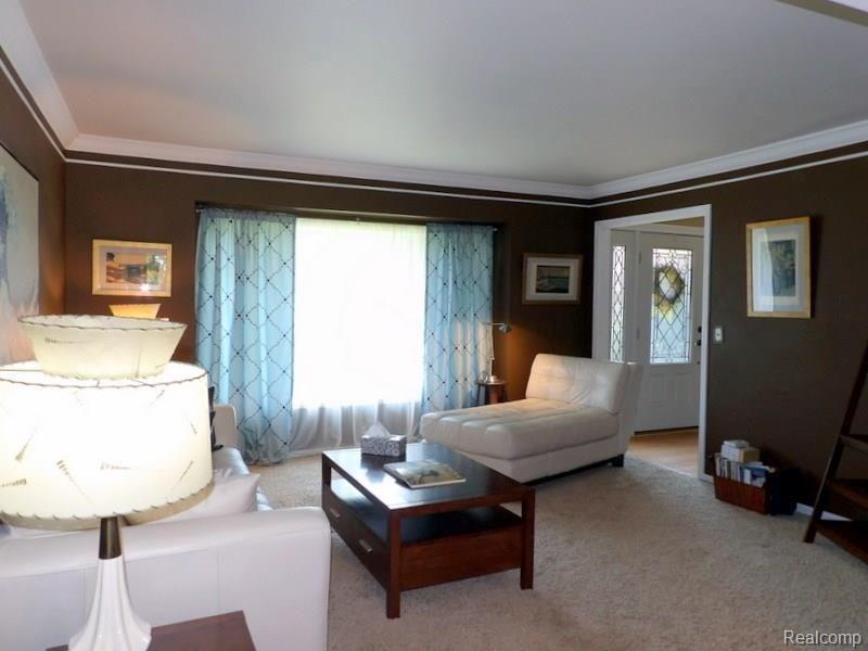 26426 Inkster Road Flat Rock, MI 48134 - Photo 15 of 56 102_4878.JPG