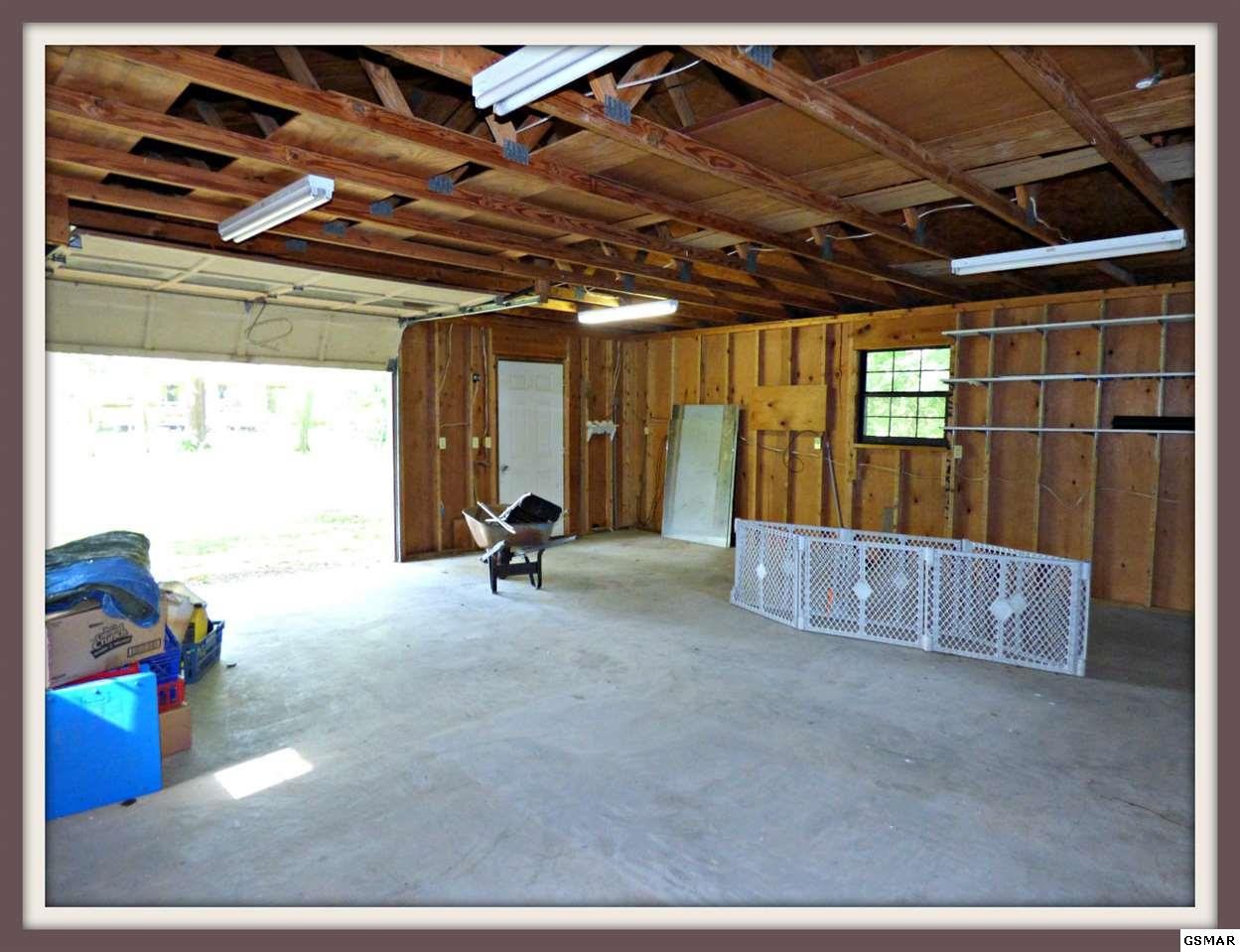 821 Catlett Road Sevierville, TN 37862 - Photo 30 of 33 Gallery Image 30