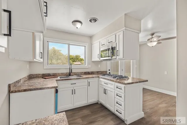 $355,900 | 2285 Curlew Drive, Ammon, ID 83406