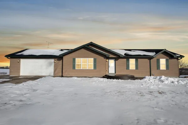 $475,000 | W934 510th Avenue, Rock Elm, WI 54740