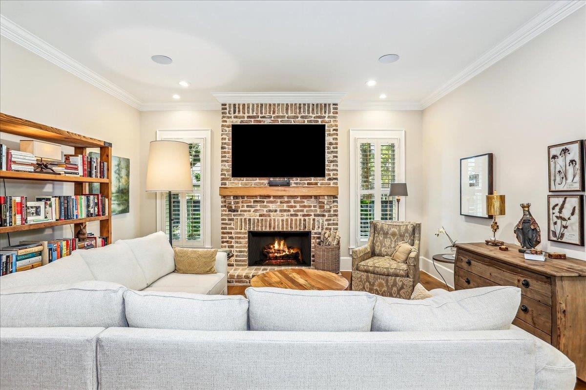 326 Poviner Place Fairhope, AL 36532 - Photo 15 of 41 Living Room