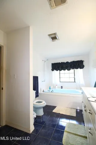 $169,900 | 374 Willie Kittrell Road, State Line, MS 39362