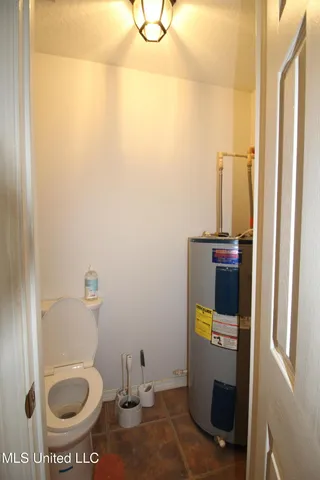 $169,900 | 374 Willie Kittrell Road, State Line, MS 39362