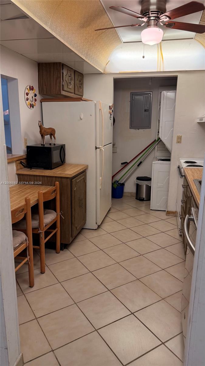 303 Racquet Club Road, Unit 206 Weston, FL 33326 - Photo 11 of 36 Gallery Image 11