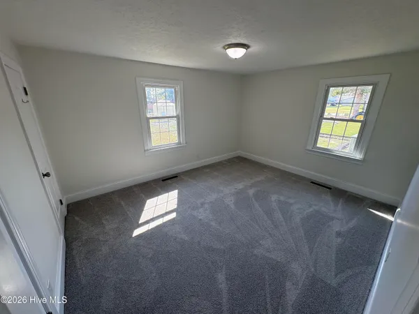 $199,000 | 302 North E Railroad Street, Pikeville, NC 27863