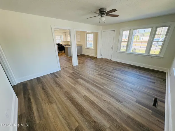 $199,000 | 302 North E Railroad Street, Pikeville, NC 27863