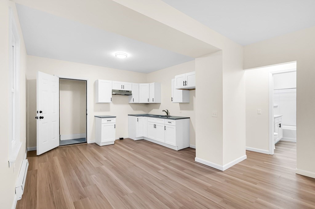 21 Greenwich Street Springfield, MA 01107 - Photo 19 of 34 Gallery Image 19