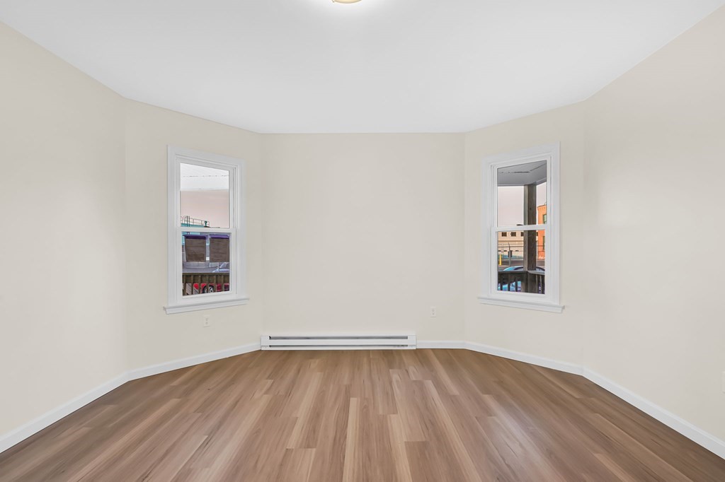 21 Greenwich Street Springfield, MA 01107 - Photo 8 of 34 Gallery Image 8