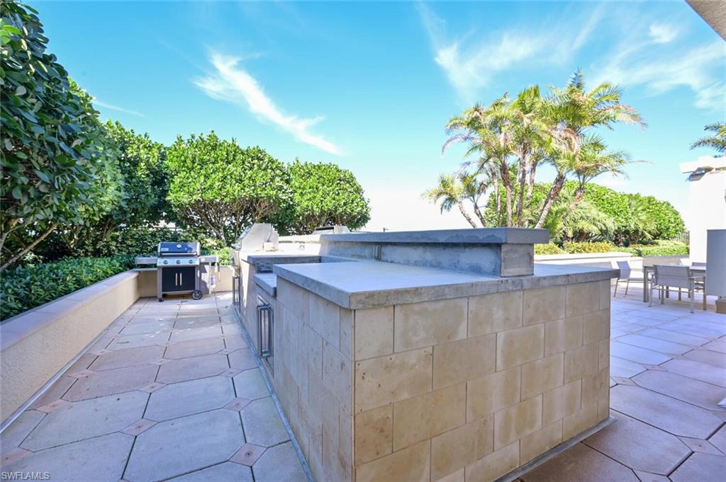 9115 Strada Place, Unit 5211 Naples, FL 34108 - Photo 16 of 30