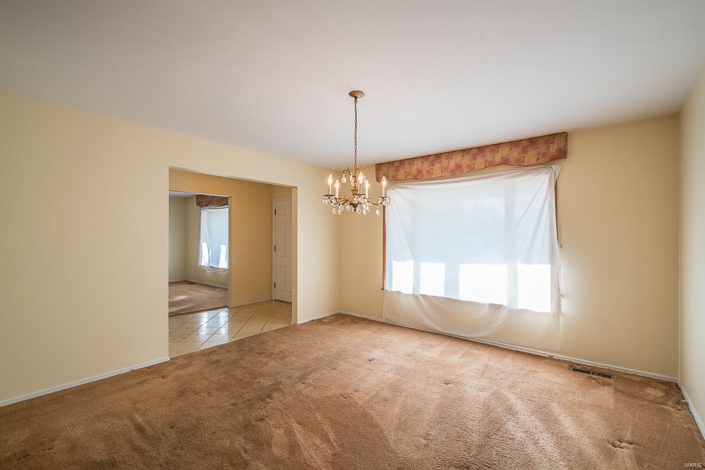 409 Spring Valley Court Chesterfield, MO 63017 - Photo 18 of 79