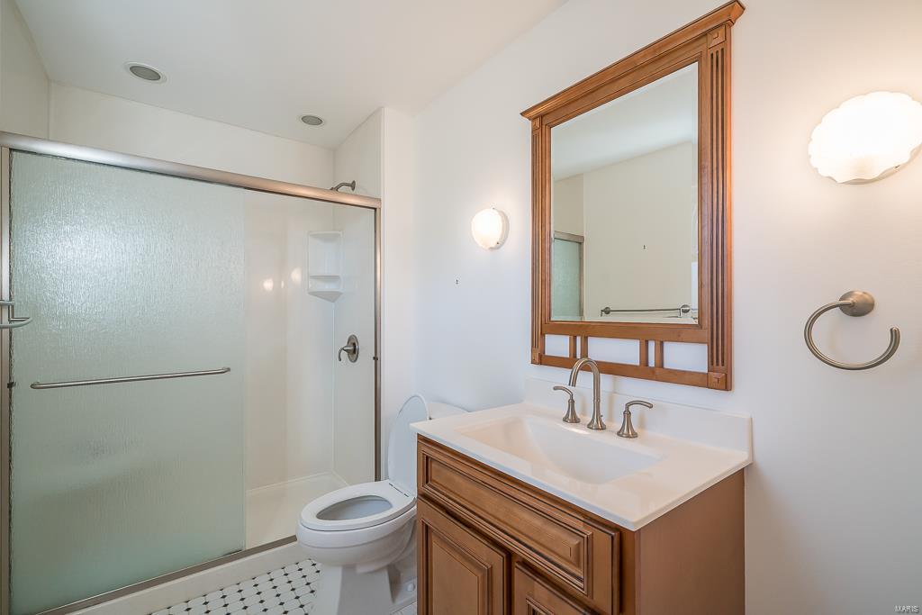 409 Spring Valley Court Chesterfield, MO 63017 - Photo 40 of 79