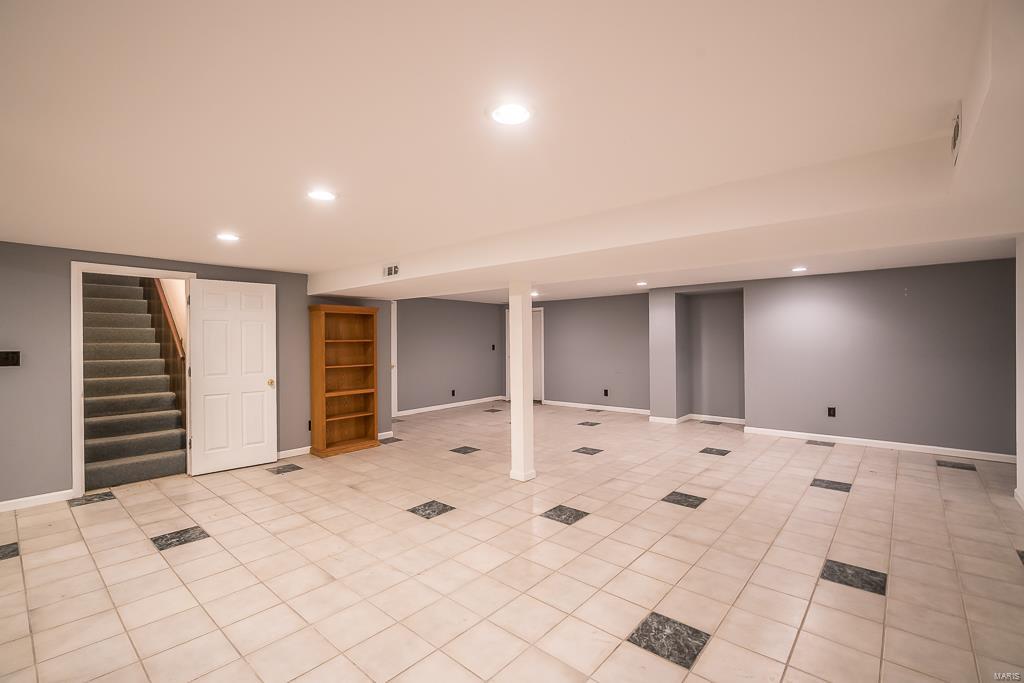 409 Spring Valley Court Chesterfield, MO 63017 - Photo 54 of 79