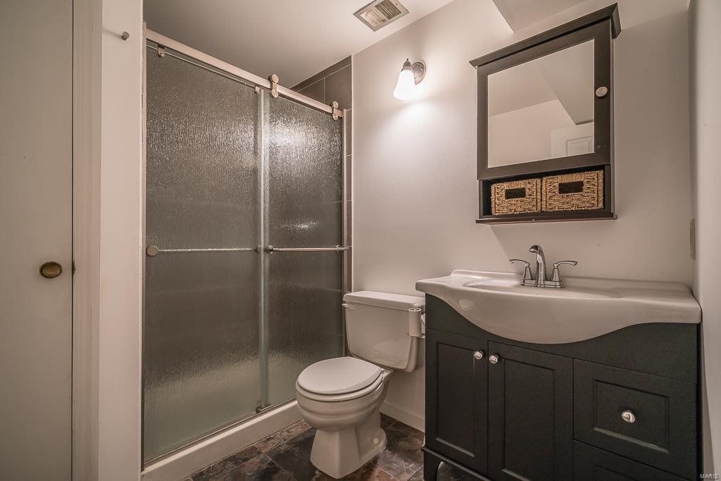 409 Spring Valley Court Chesterfield, MO 63017 - Photo 62 of 79