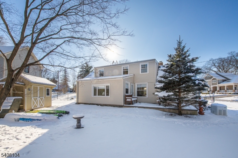 30 Edgewater Drive Denville, NJ 07834 - Photo 11 of 47