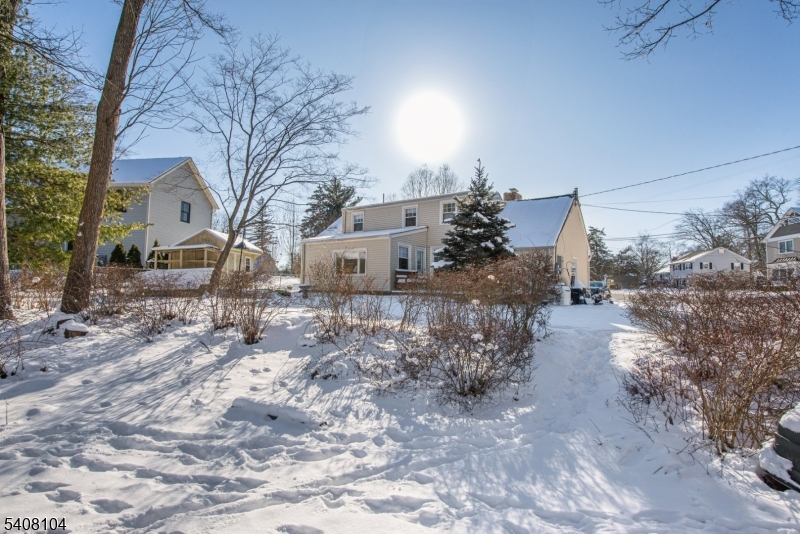 30 Edgewater Drive Denville, NJ 07834 - Photo 12 of 47