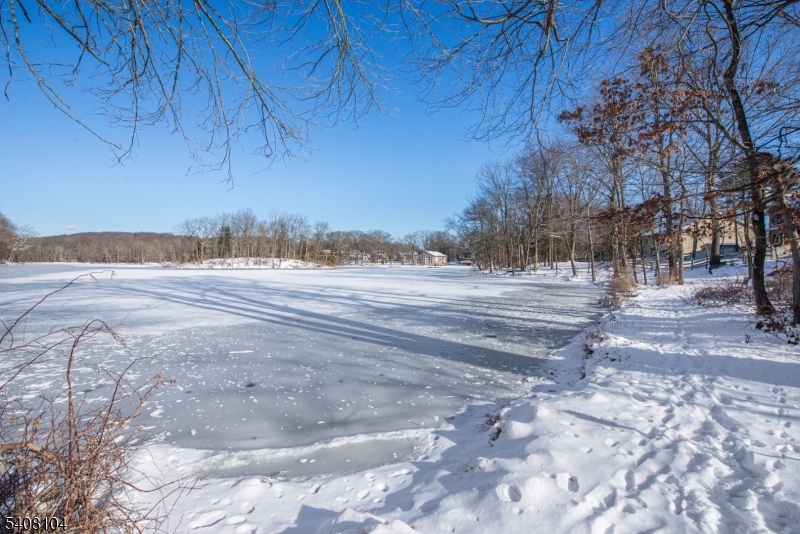 30 Edgewater Drive Denville, NJ 07834 - Photo 14 of 47