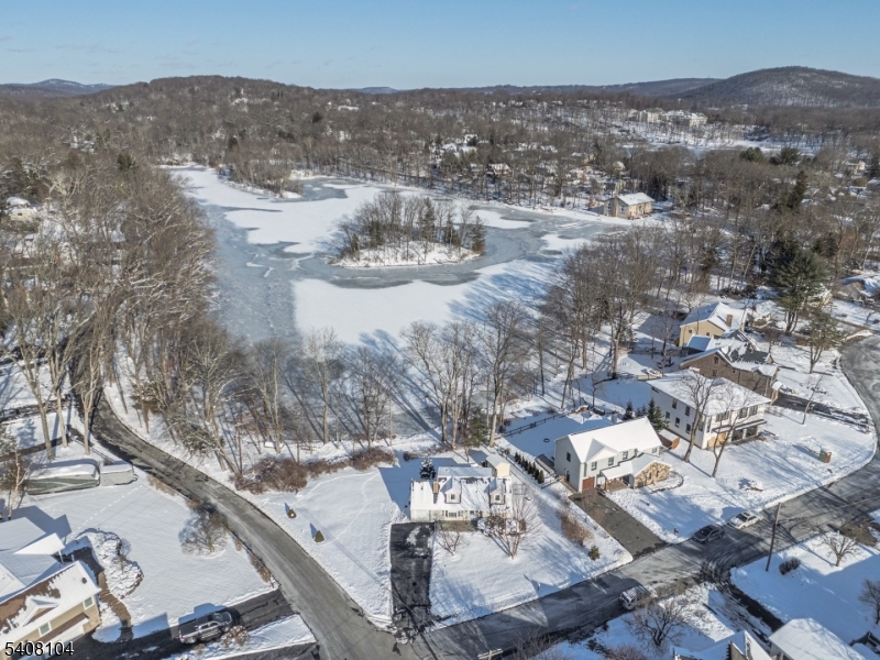 30 Edgewater Drive Denville, NJ 07834 - Photo 7 of 47