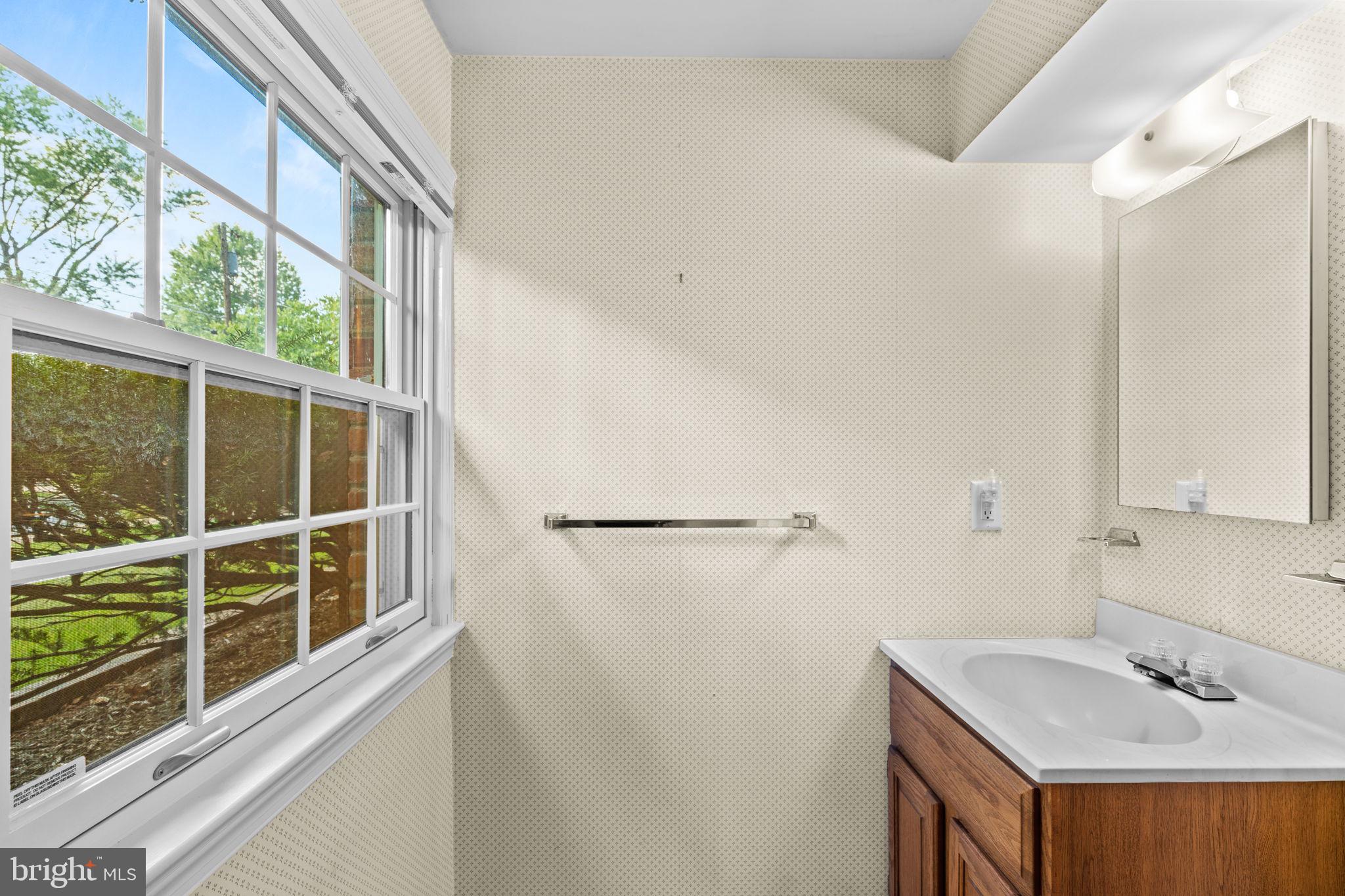 2419 Barbour Road Falls Church, VA 22043 - Photo 36 of 46 Half bath