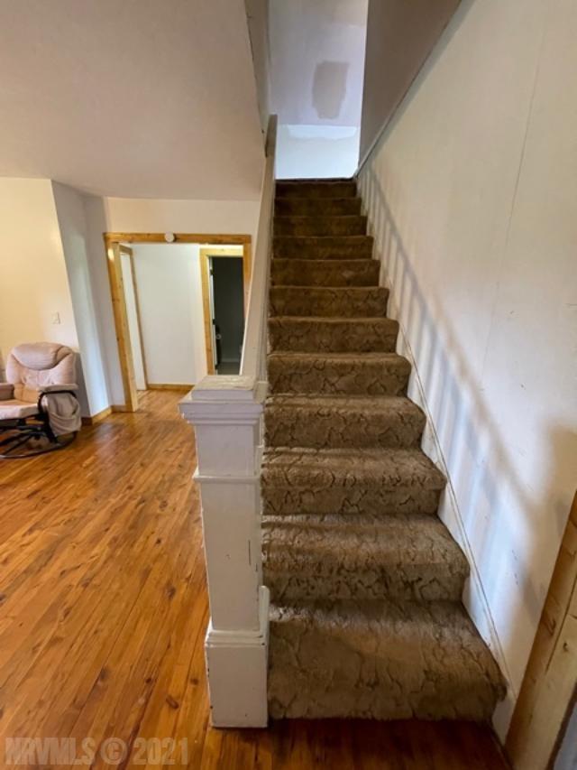 2212 Bozoo Road Peterstown, WV 24963 - Photo 8 of 22 Gallery Image 8