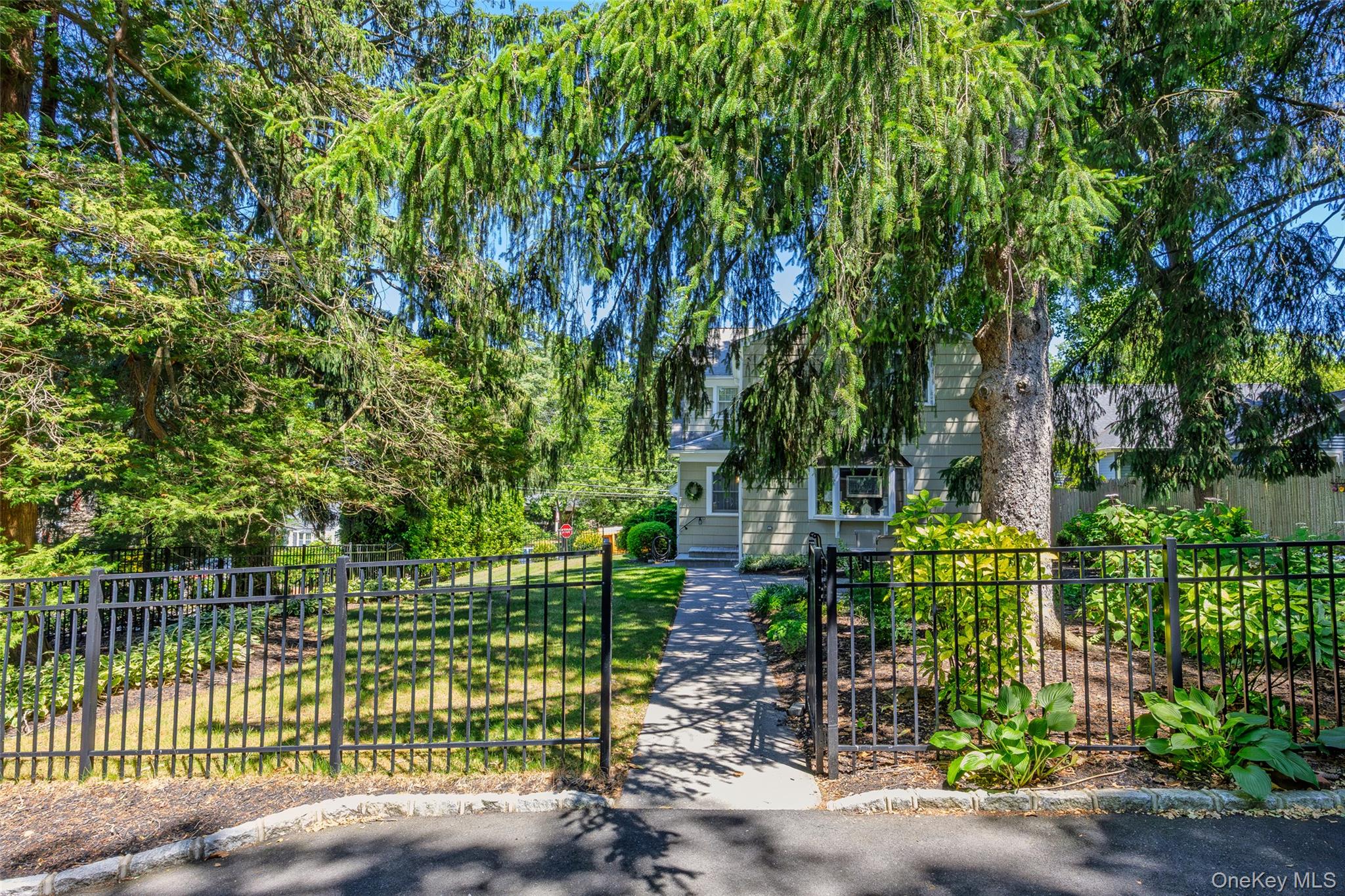 217 Soundview Road Huntington, NY 11743 - Photo 43 of 50
