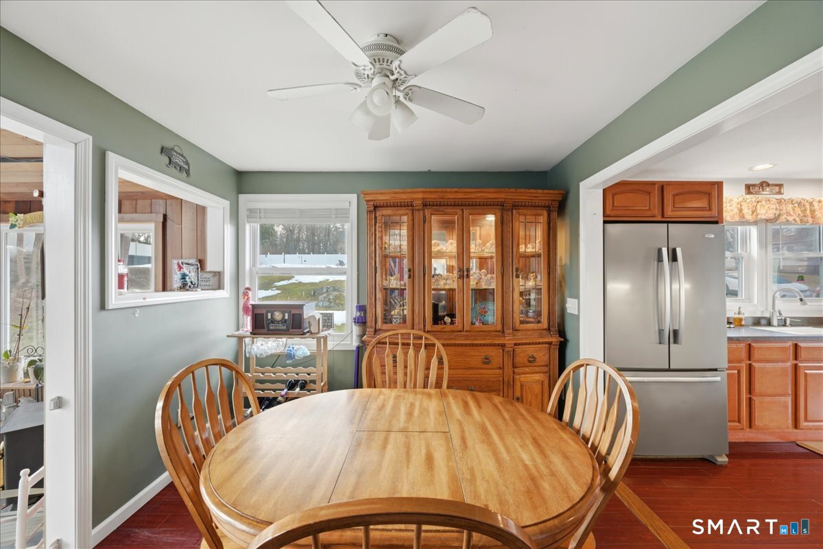 40 Kenyon Road Waterford, CT 06385 - Photo 12 of 39