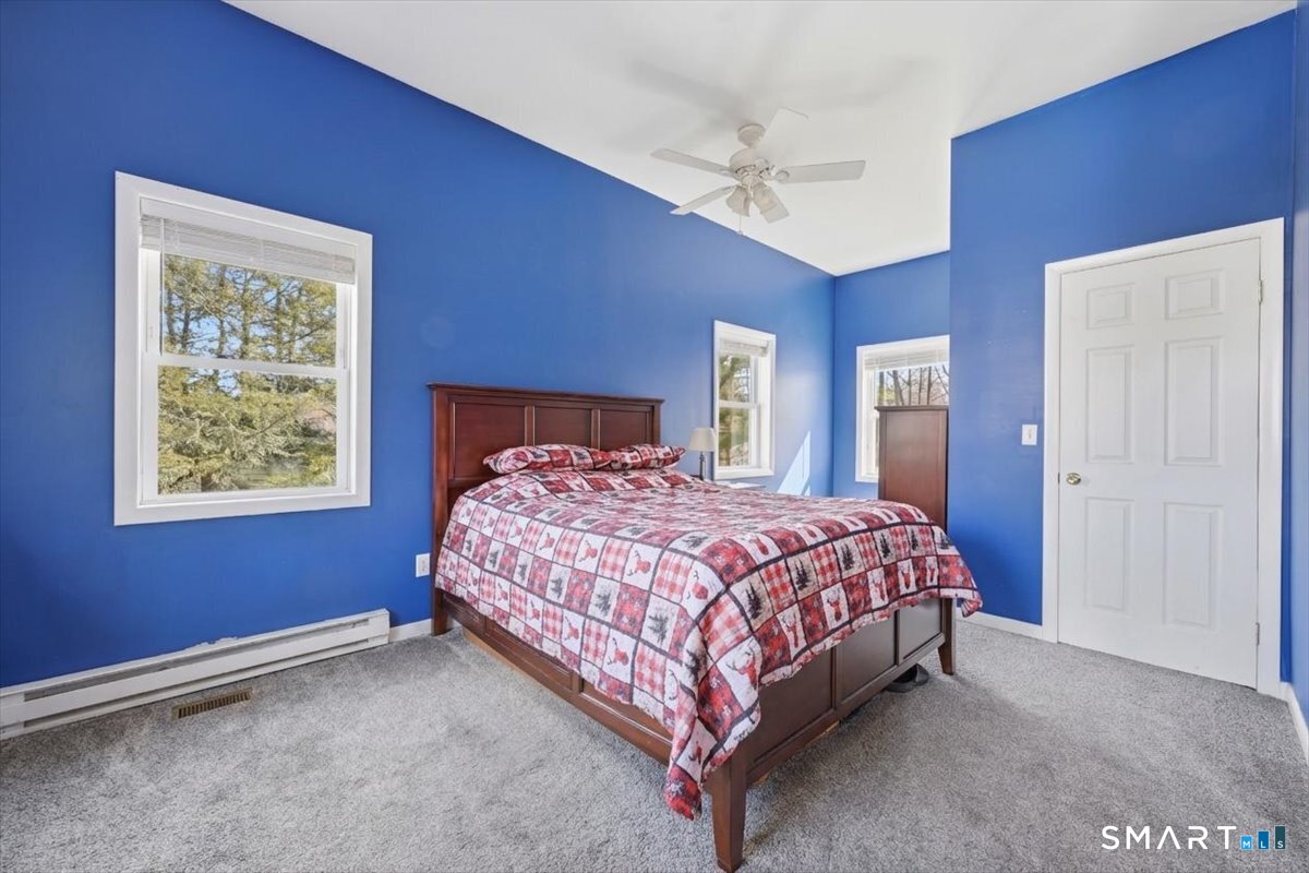 40 Kenyon Road Waterford, CT 06385 - Photo 18 of 39