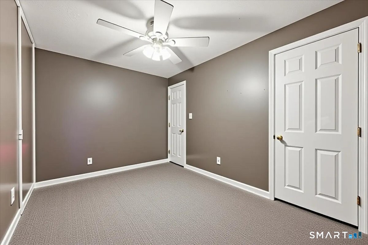 40 Kenyon Road Waterford, CT 06385 - Photo 23 of 39