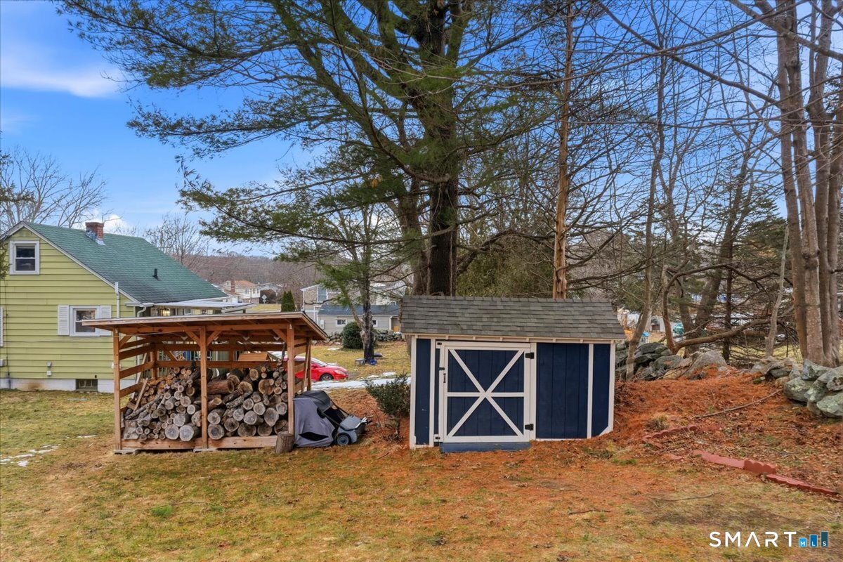 40 Kenyon Road Waterford, CT 06385 - Photo 31 of 39
